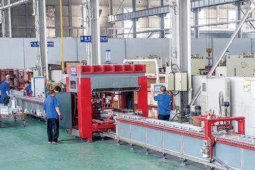 新能源配套设备系列：技术演进、应用场景与行业标准